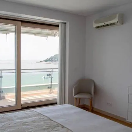 Da California Apartment Sesimbra